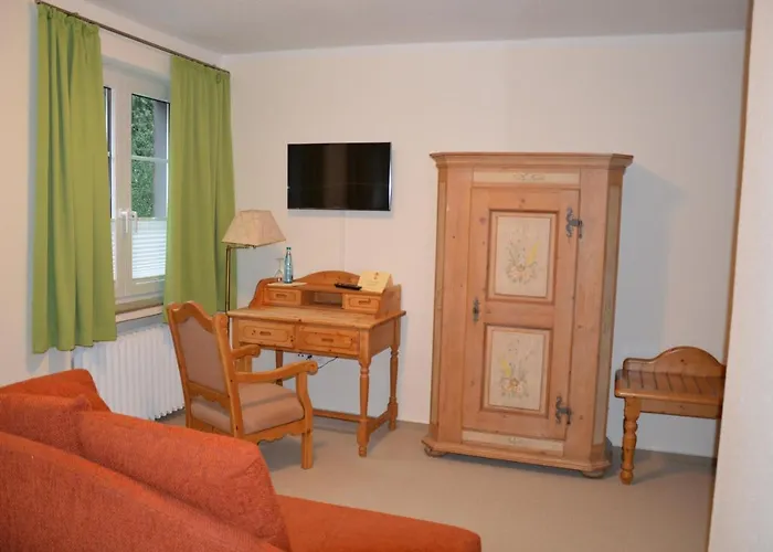 Holter Schlosskrug 3*