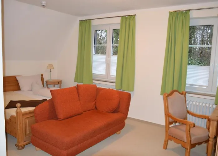 Holter Schlosskrug 3*